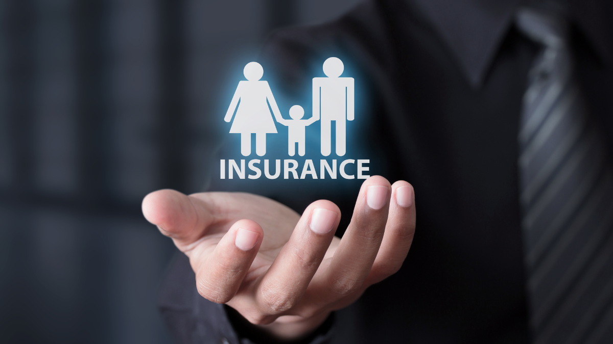 Best Life Insurance Stocks [2025] | Top 10 Large-Cap Dividend Payers